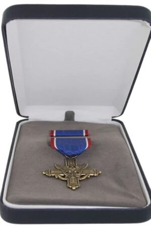 US Distinguished Service Cross Full size medal presentation set